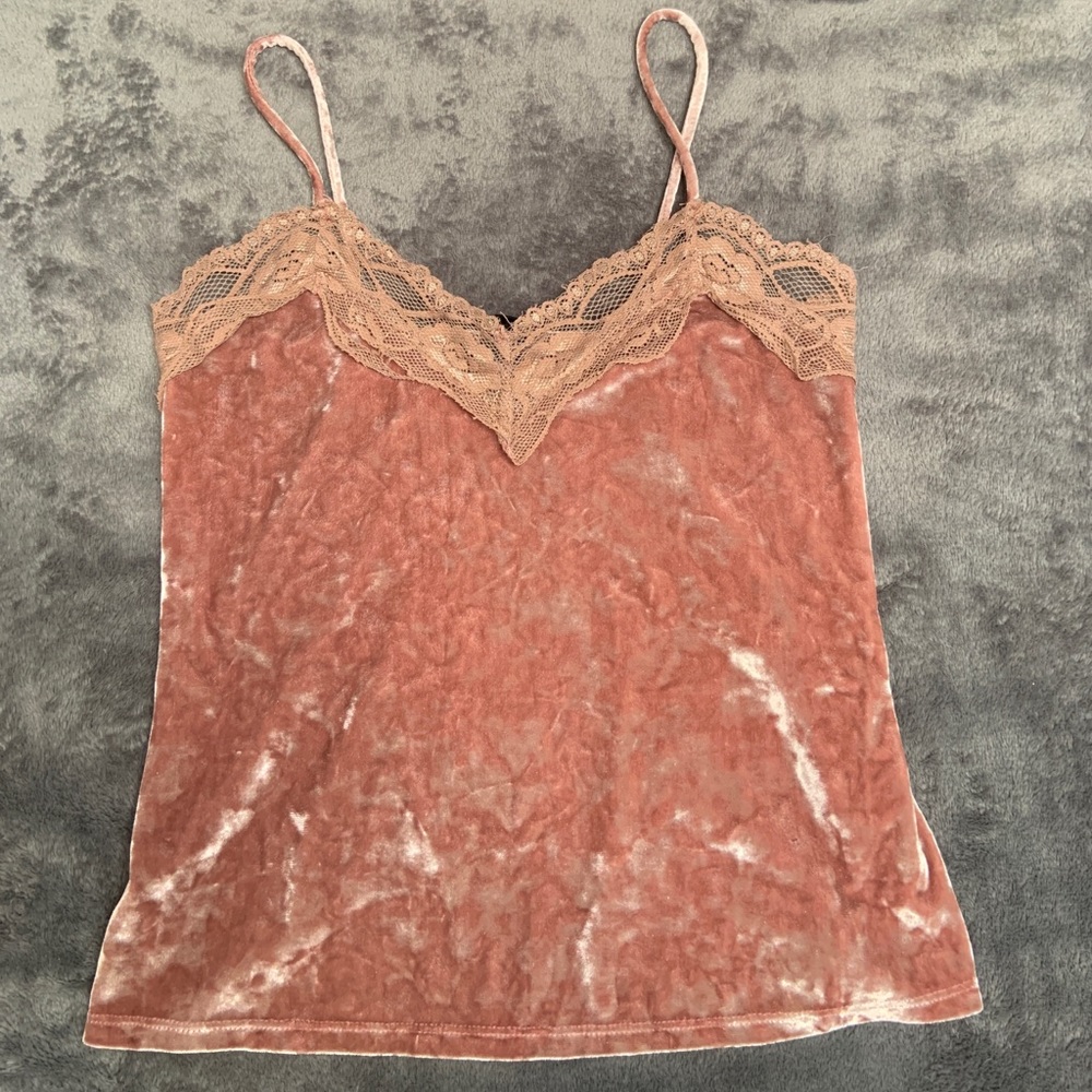 Pink lace/velvet